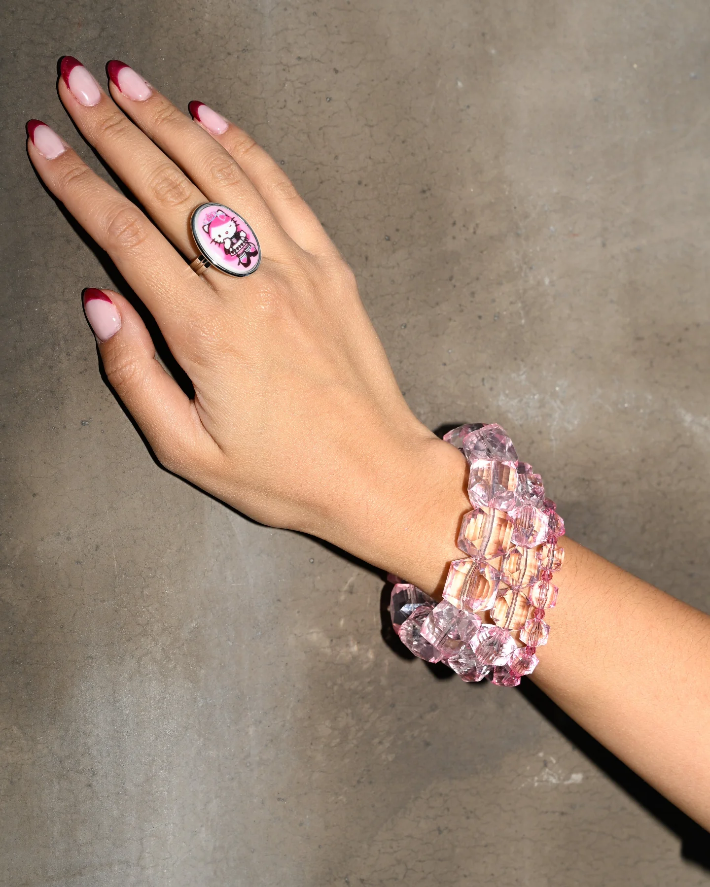 GEM CUT LUCITE BRACELET STACK - Image 4