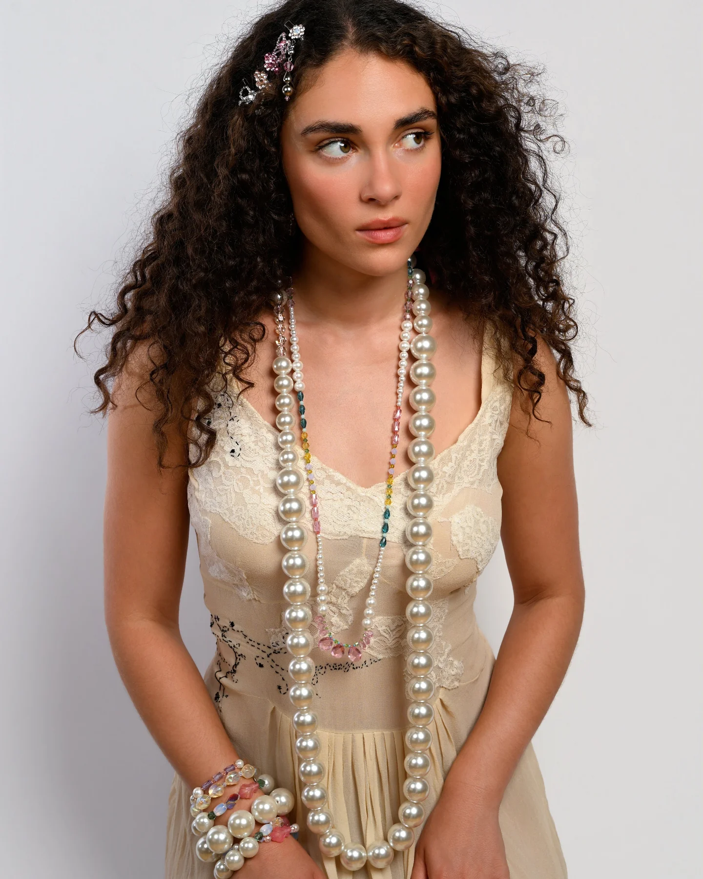 SHOWROOM PEARLS - Image 6