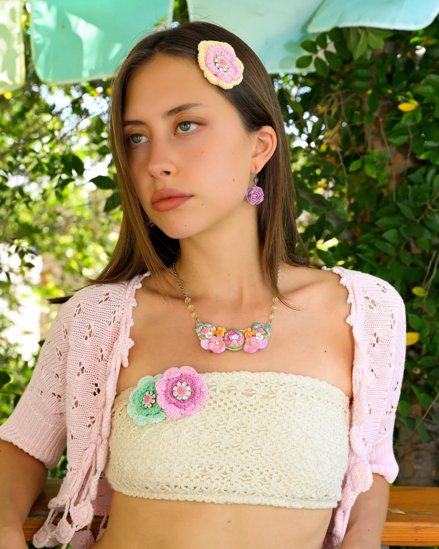 TAPESTRY FLOWER CLIP - Image 3